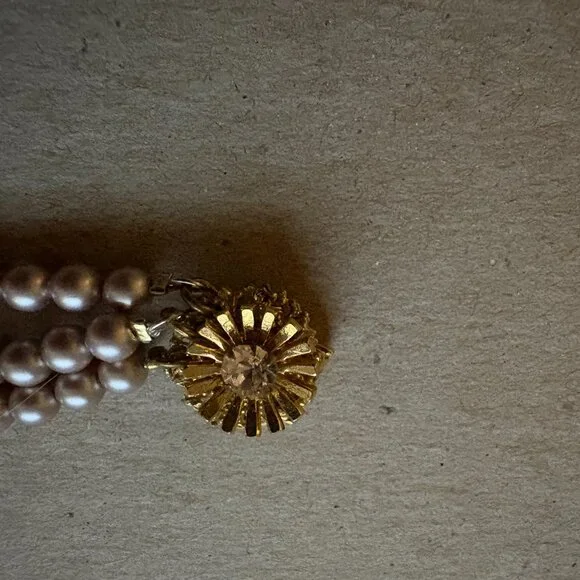 NWOT signed Miriam Haskell triple strand pearl and floral bead bracelet - Picture 6 of 9